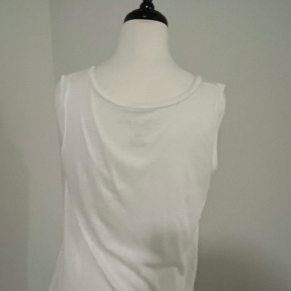 Sleeveless T-shirt - Picture 2 of 4